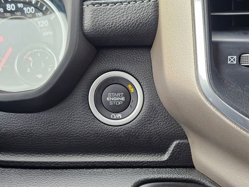 Used 2022 RAM 1500 Laramie image 31