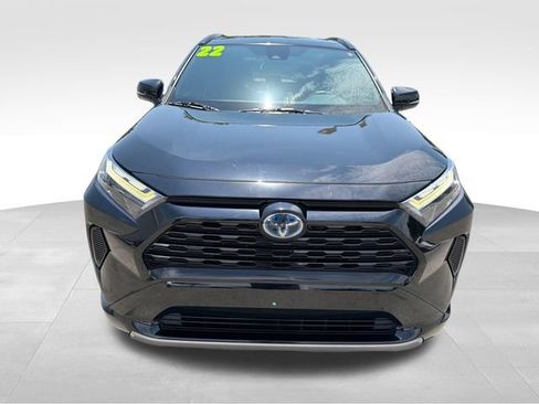 Used 2022 Toyota RAV4 SE AWD/4WD image 2