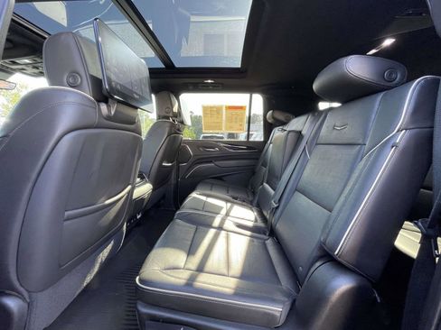 Used 2021 Cadillac Escalade ESV Sport w/ Driver Assist Tech Package AWD/4WD image 15