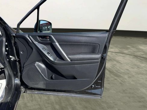 Used 2016 Subaru Forester 2.5i Premium w/ All-Weather Package image 21