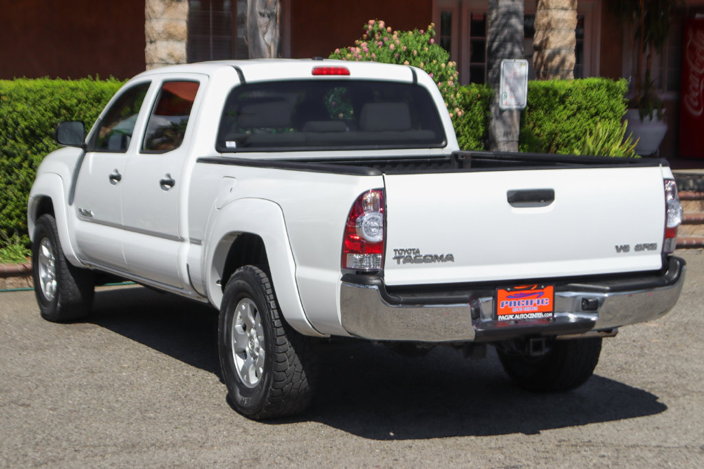 Used 2011 Toyota Tacoma 4x4 Double Cab w/ SR5 Pkg #2 w/JBL Audio image 6