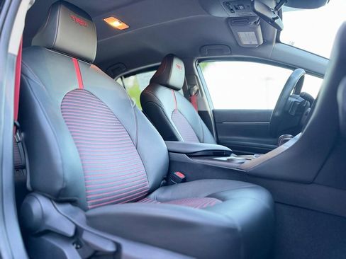 Used 2024 Toyota Camry image 18