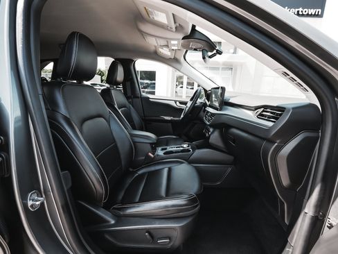 Used 2024 Ford Escape Platinum AWD/4WD image 39