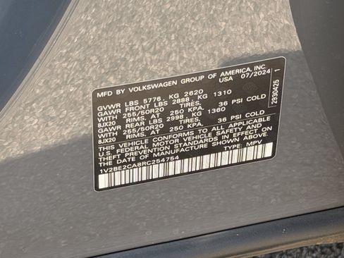 Used 2024 Volkswagen Atlas Cross Sport SEL AWD/4WD image 34