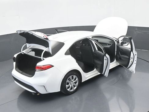Used 2022 Toyota Corolla LE image 64