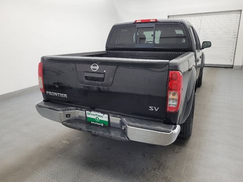 Used 2016 Nissan Frontier SV image 7