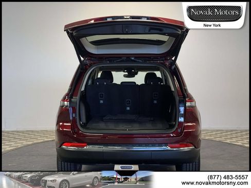 Used 2023 Jeep Grand Cherokee Limited AWD/4WD image 10