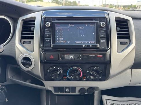 Used 2014 Toyota Tacoma 4x4 Double Cab w/ TRD Sport Package image 19