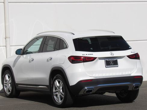 Certified 2023 Mercedes-Benz GLA 250 4MATIC w/ Premium Package image 5