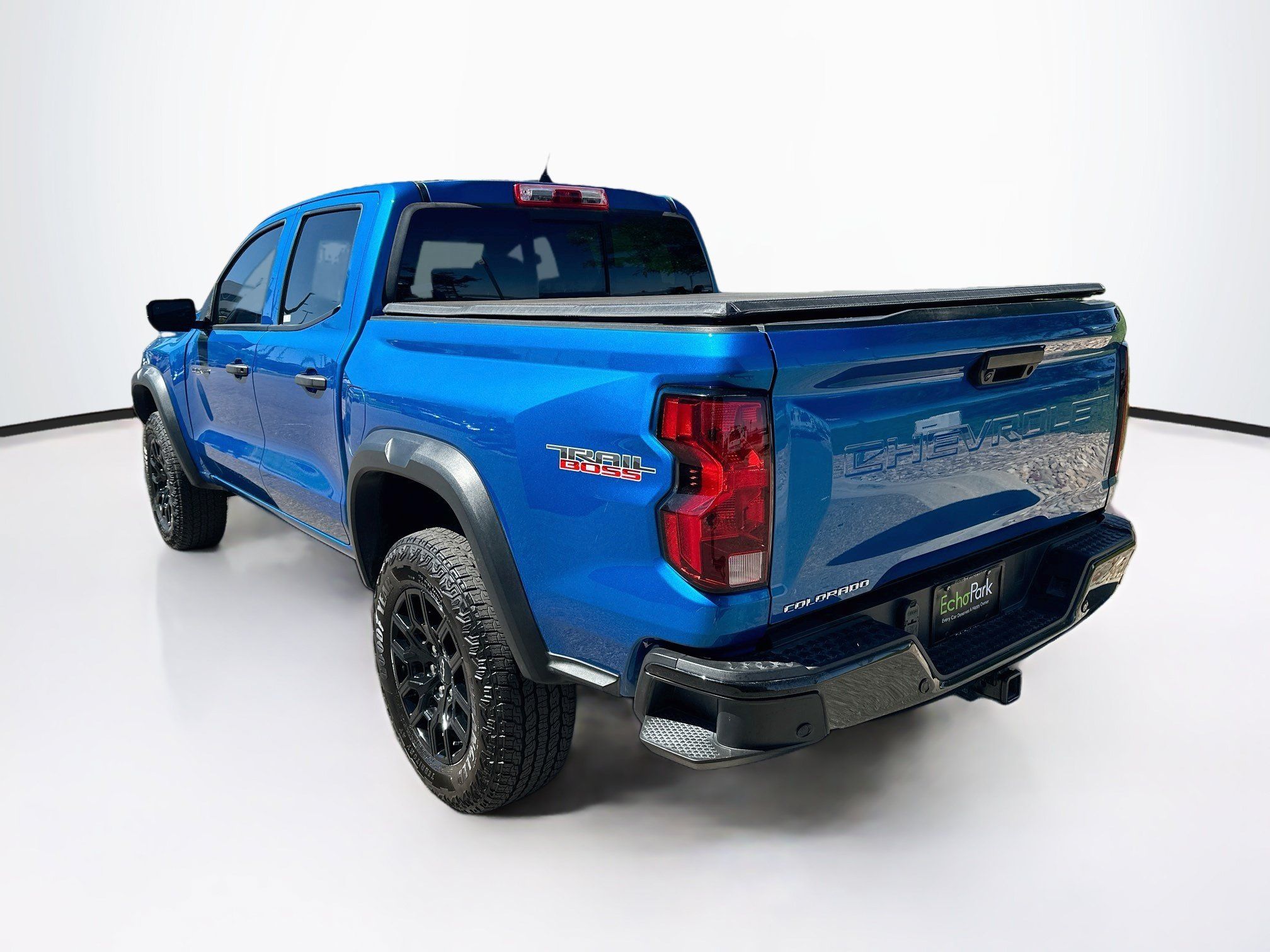 Used 2024 Chevrolet Colorado Trail Boss w/ Technology Package AWD/4WD image 5