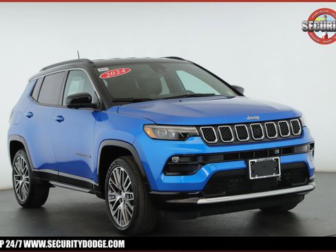 Used 2024 Jeep Compass Limited w/ Elite Group AWD/4WD image 1