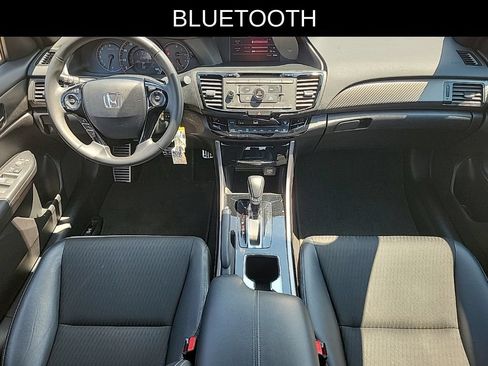 Used 2017 Honda Accord Sport image 8