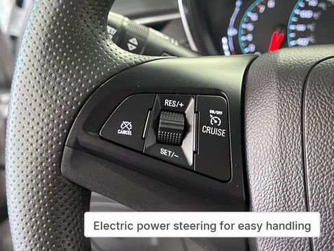 Used 2022 Chevrolet Trax LS w/ Tint and Cruise Package image 19