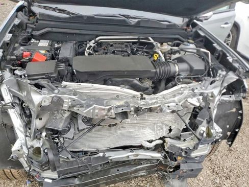 Used 2024 GMC Canyon Denali image 9