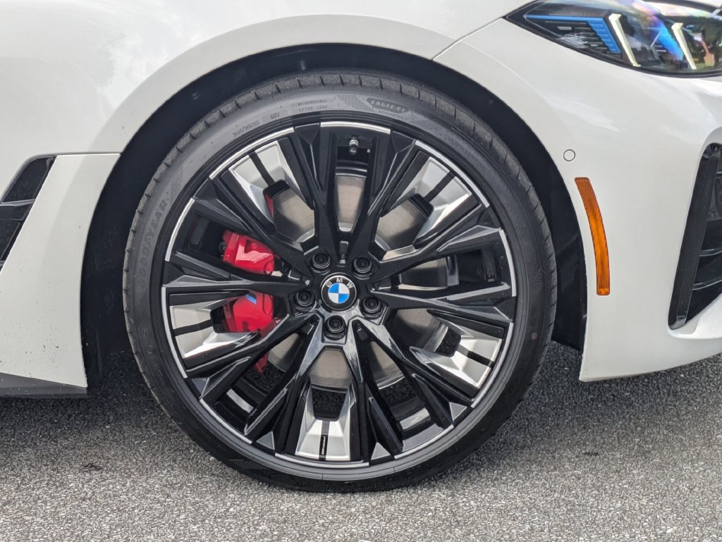 New 2026 BMW 440i xDrive w/ Premium Package AWD/4WD image 9