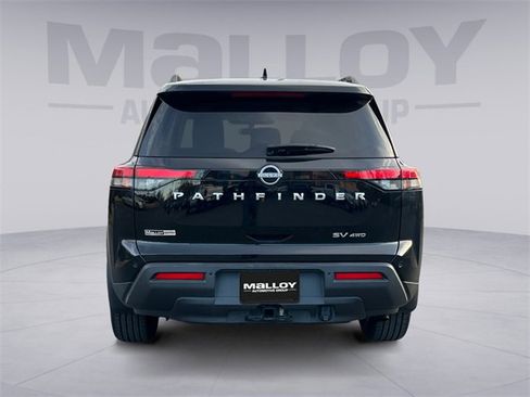 Used 2022 Nissan Pathfinder SV w/ SV Premium Package image 4