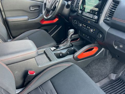 Used 2023 Nissan Frontier PRO-4X w/ Technology Package image 16