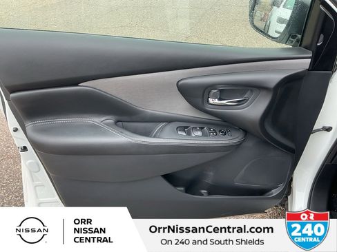 Used 2024 Nissan Murano SV w/ SV Midnight Edition Package image 16