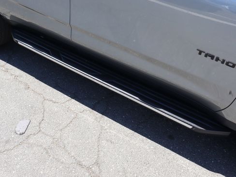 Used 2023 Chevrolet Tahoe LT w/ LT Signature Package image 12