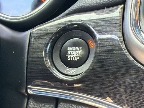 Used 2018 Jeep Grand Cherokee Trailhawk w/ Trailhawk Luxury Group image 27