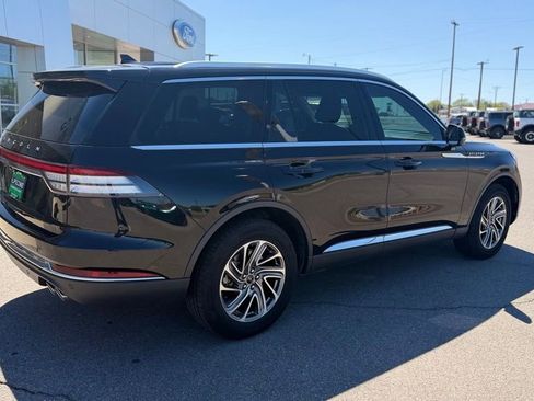 Used 2023 Lincoln Aviator AWD image 6