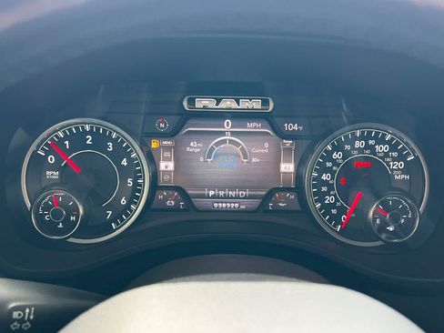 Used 2020 RAM 1500 Laramie AWD/4WD image 26