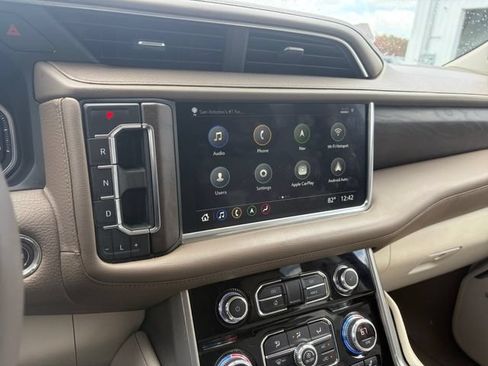 Used 2021 GMC Yukon Denali AWD/4WD image 10