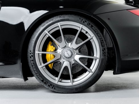Used 2010 Porsche 911 GT3 RWD image 9