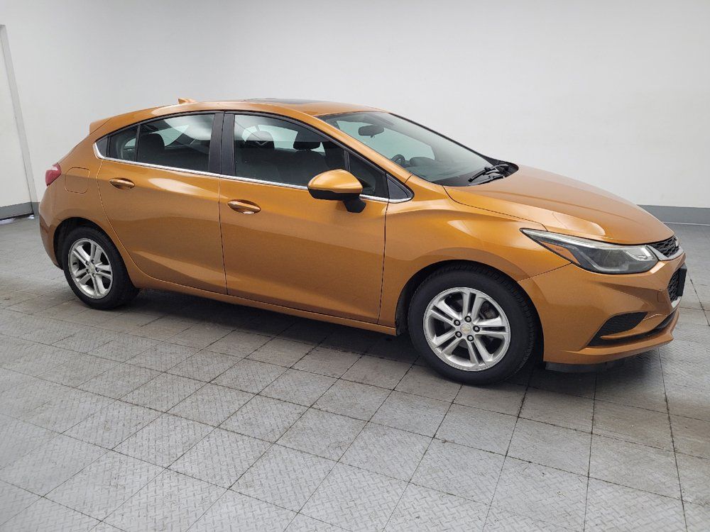 Used 2017 Chevrolet Cruze LT w/ Sun And Sound Package FWD image 11