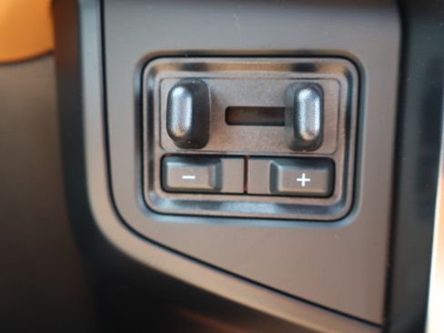 Used 2024 Ford Expedition Platinum AWD/4WD image 33