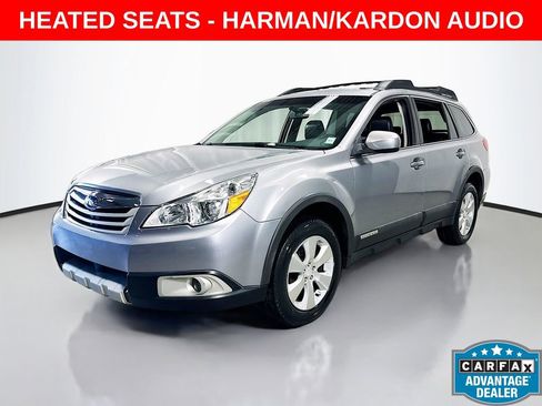 Used 2011 Subaru Outback 3.6R Limited image 2