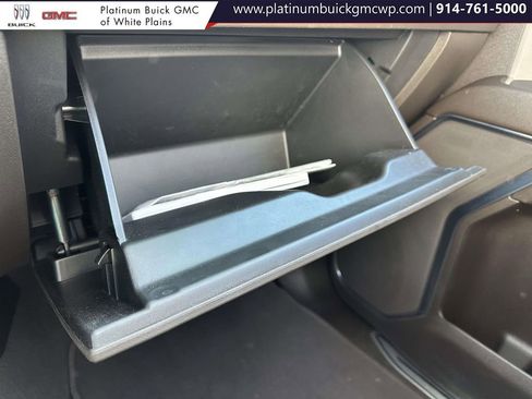 Used 2024 GMC Sierra 1500 SLT image 31