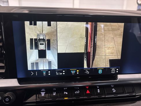 New 2026 Chevrolet Silverado 2500 LTZ w/ LTZ Convenience Package image 25