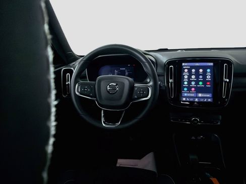 Certified 2023 Volvo XC40 Recharge Plus w/ Protection Package Premier AWD/4WD image 23