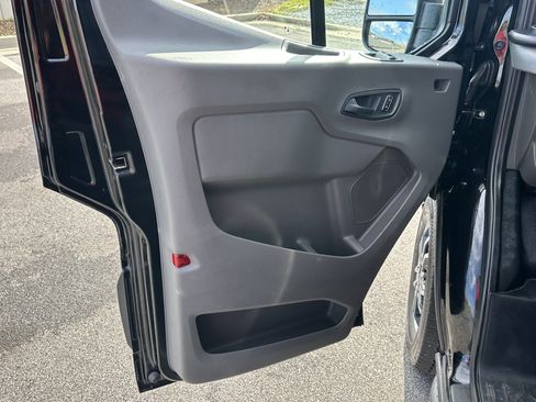 Used 2024 Ford Transit 350 XL image 13