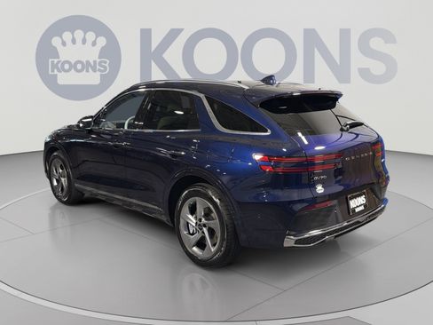 Used 2026 Genesis GV70 2.5T Advanced AWD/4WD image 4