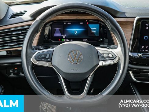 Used 2024 Volkswagen Atlas SE FWD image 33