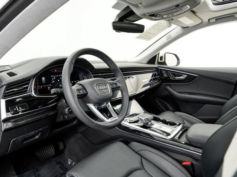 Used 2023 Audi Q8 Prestige AWD/4WD image 4