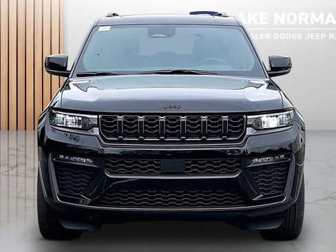 New 2026 Jeep Grand Cherokee Limited w/ Limited Altitude Package AWD/4WD image 3