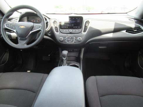 Used 2024 Chevrolet Malibu LS FWD image 12