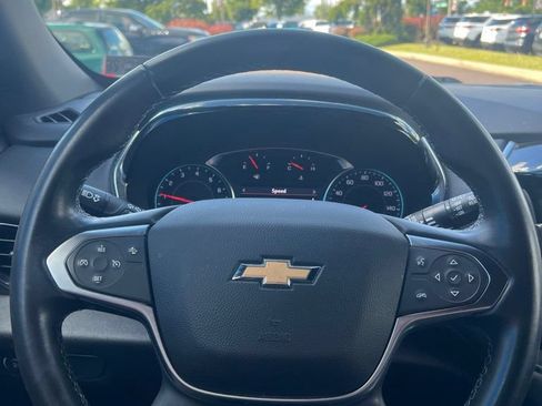 Used 2023 Chevrolet Traverse LT AWD/4WD image 12