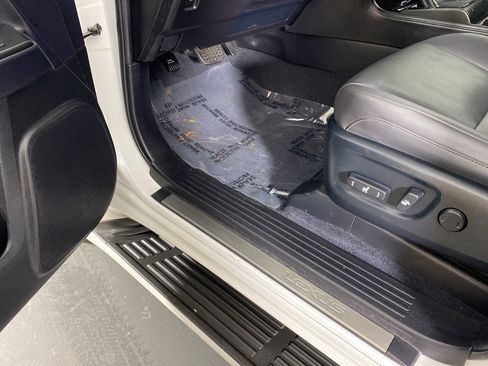 Certified 2023 Lexus GX 460 Premium w/ Premium Package image 25