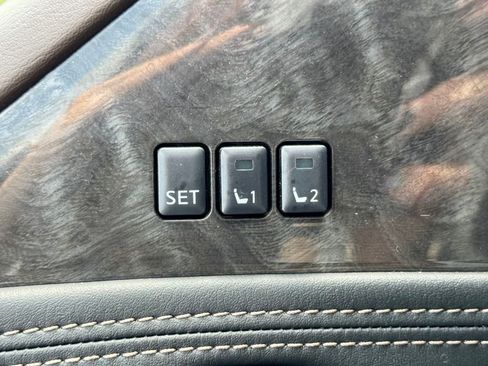 Used 2022 Nissan Armada Platinum w/ Captain's Chairs Package RWD image 20