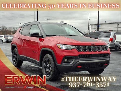 Used 2023 Jeep Compass Trailhawk image 1