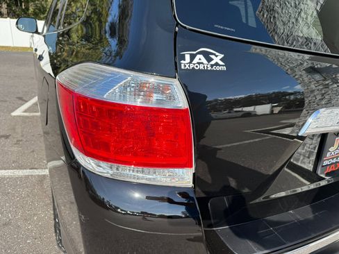 Used 2013 Toyota Highlander Plus image 6