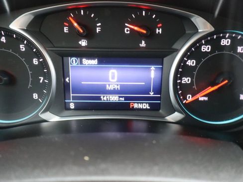 Used 2019 Chevrolet Equinox LT image 3