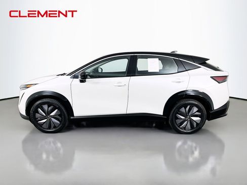 Used 2023 Nissan Ariya FWD image 5