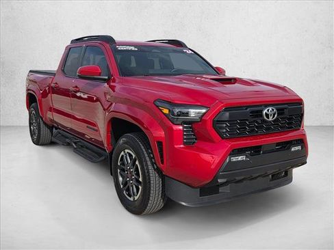 Used 2024 Toyota Tacoma TRD Sport image 3