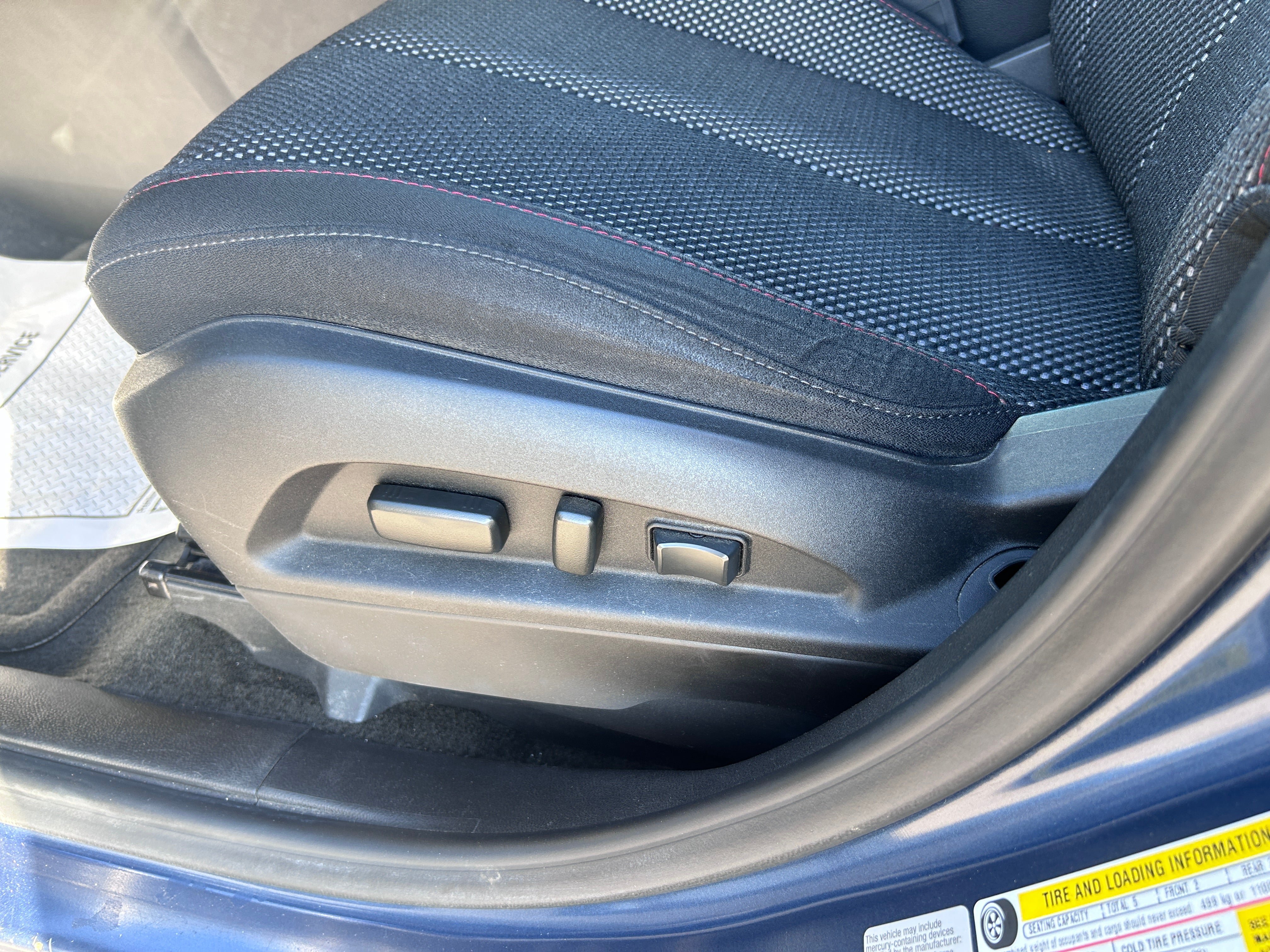 Used 2017 Chevrolet Equinox LT w/ Convenience Package FWD image 17