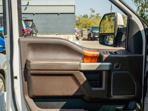 Used 2017 Ford F250 King Ranch w/ King Ranch Ultimate Package image 17